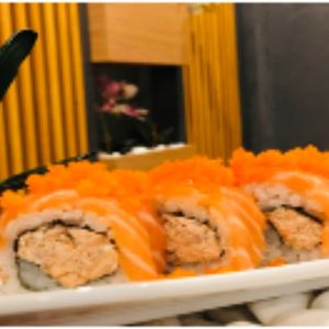 Uramaki special sake 4pz