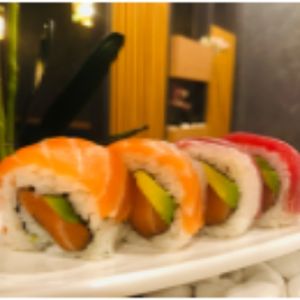 Uramaki rainbow 4pz